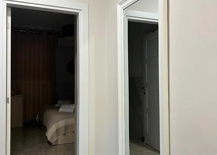 Fia 9 - Panoramic View 地拉那